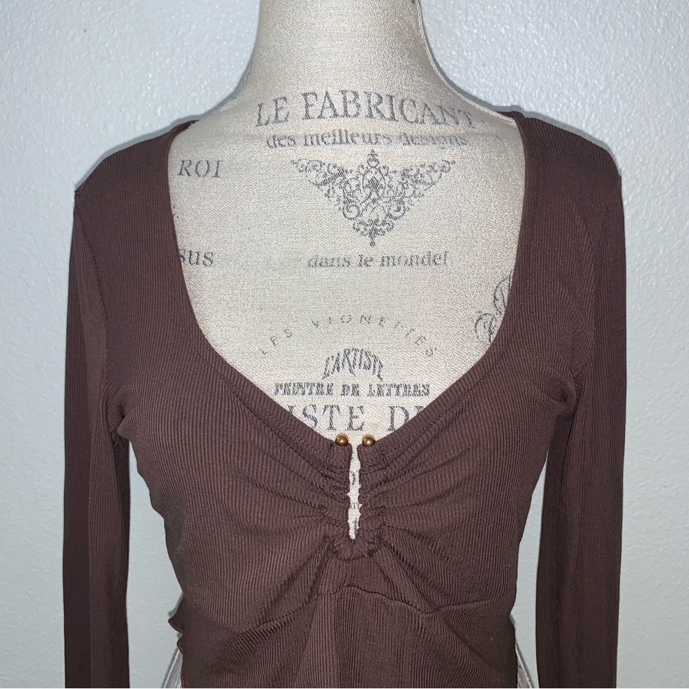 Avanova Asymmetrical Ribbed Cropped Top - Picture 5 of 15